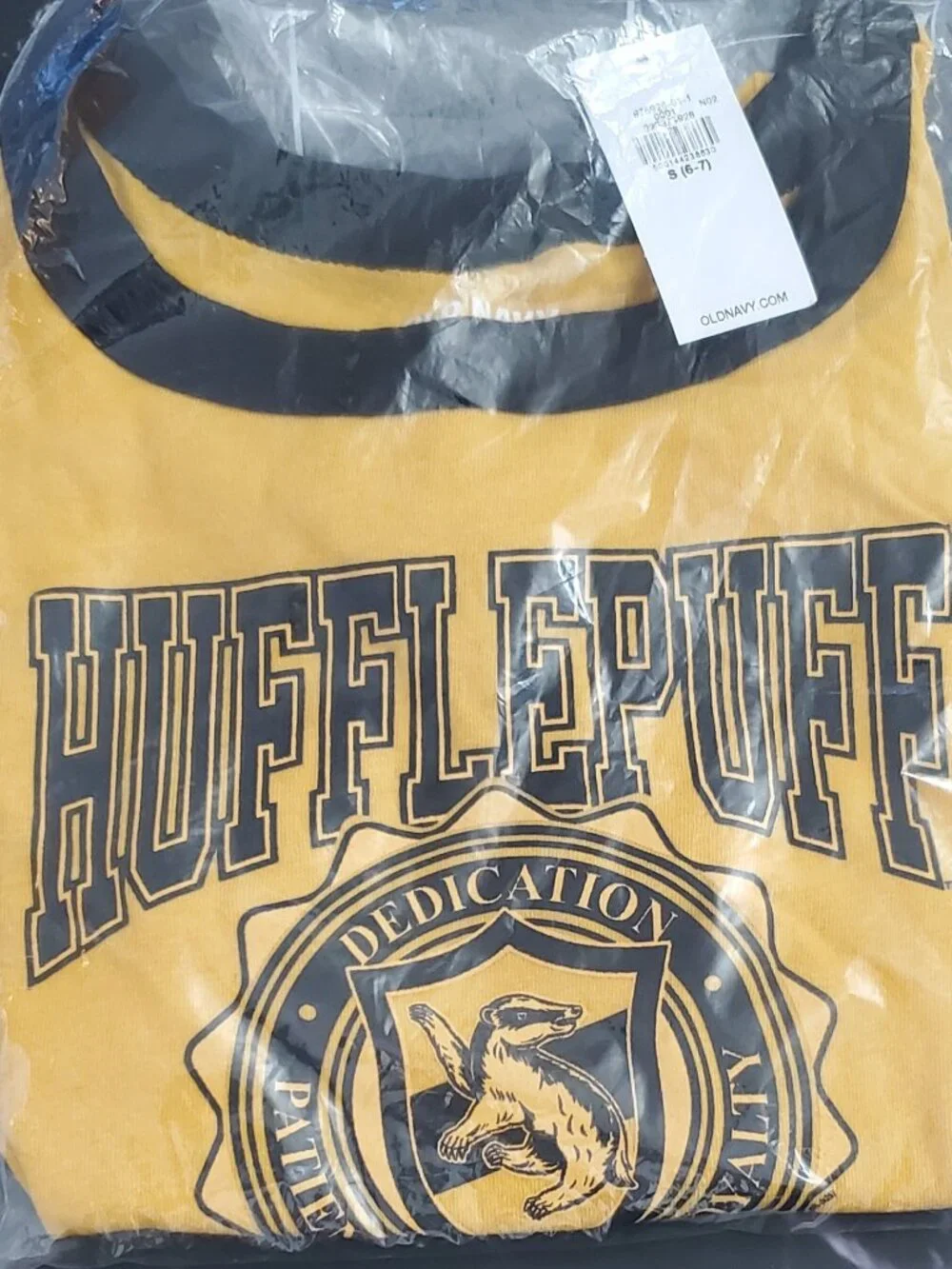 Old Navy's Harry Potter Fitted Graphic Ringer T-Shirt for Girls Size Sm (6/7)